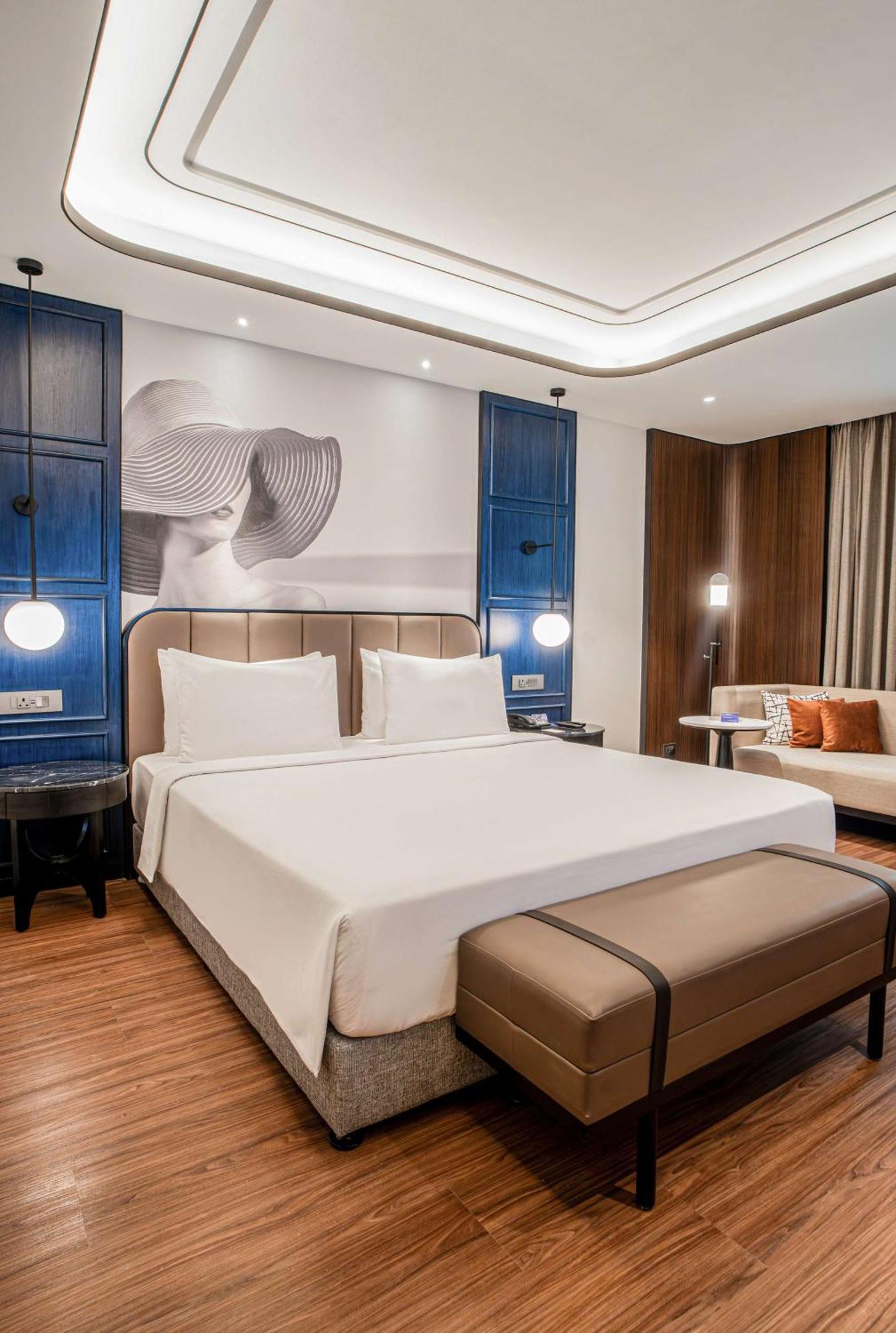 Radisson Blu Hotel Ахмедабад Екстер'єр фото Deluxe Room