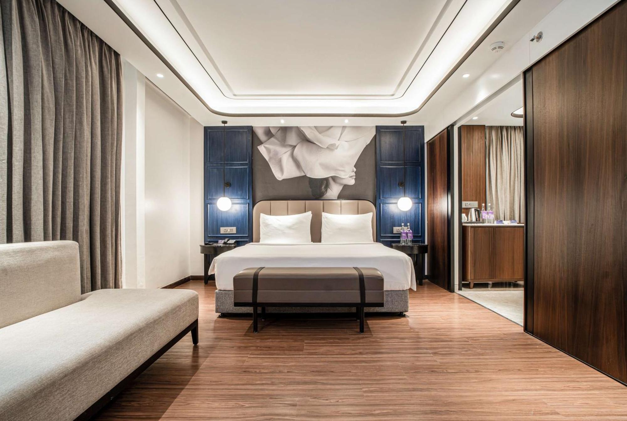 Radisson Blu Hotel Ахмедабад Екстер'єр фото